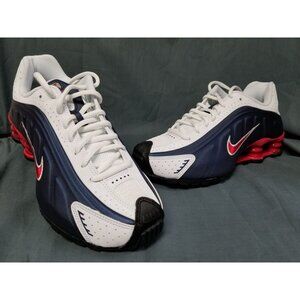 Nike Boys Shox R4 (GS) Sneaekrs USA Edition Blue White Size 5.5Y NEW NO BOX!